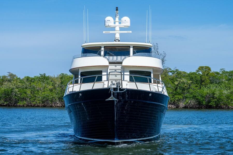 2013 Marlow Explorer Enclosed Bridge (CB)