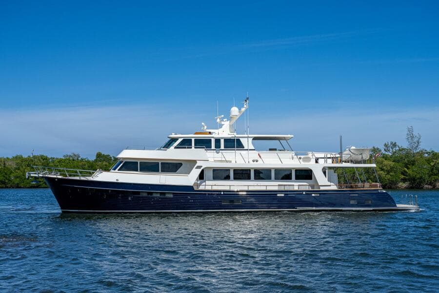 2013 Marlow Explorer Enclosed Bridge (CB)