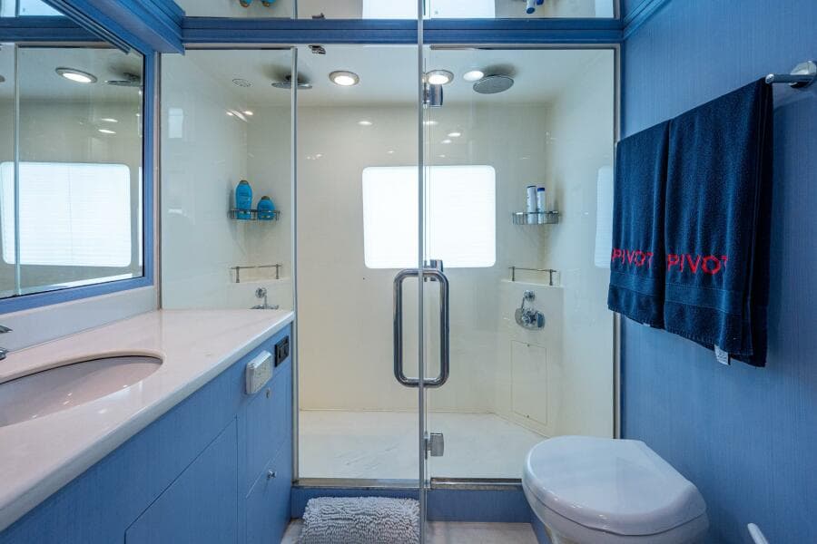 2013 Marlow Explorer Enclosed Bridge (CB)