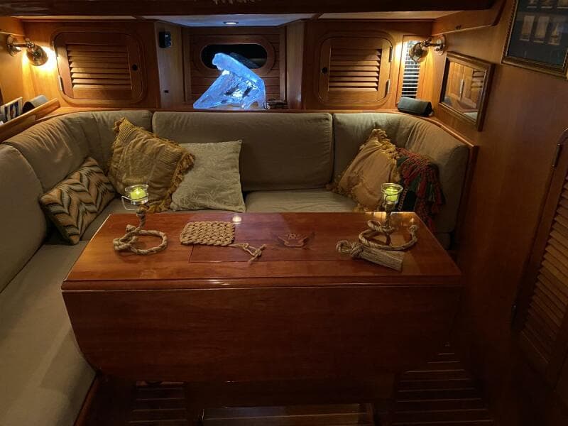 2001 Hinckley Sou'wester 59 CC Sloop