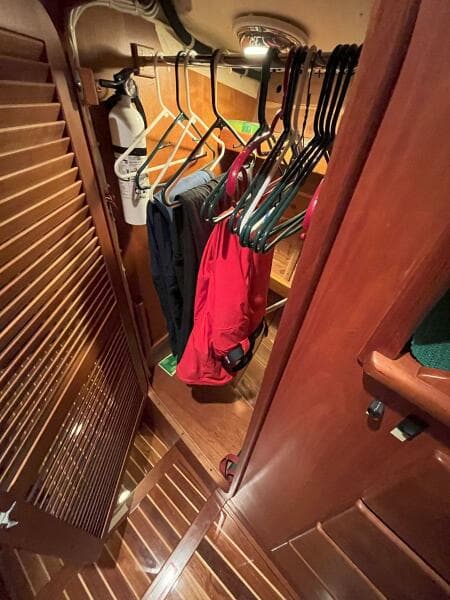 2001 Hinckley Sou'wester 59 CC Sloop