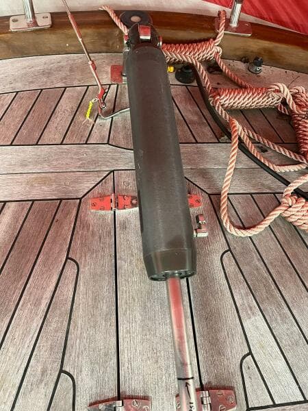 2001 Hinckley Sou'wester 59 CC Sloop