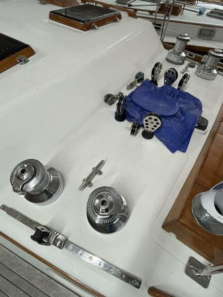 2001 Hinckley Sou'wester 59 CC Sloop