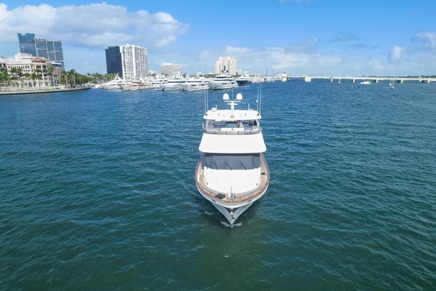 2010 Ocean Alexander 83