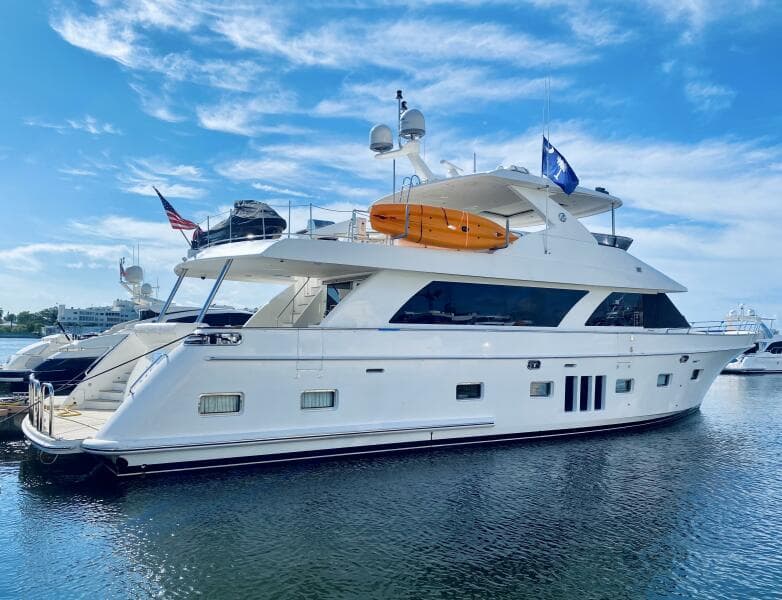 2010 Ocean Alexander 83