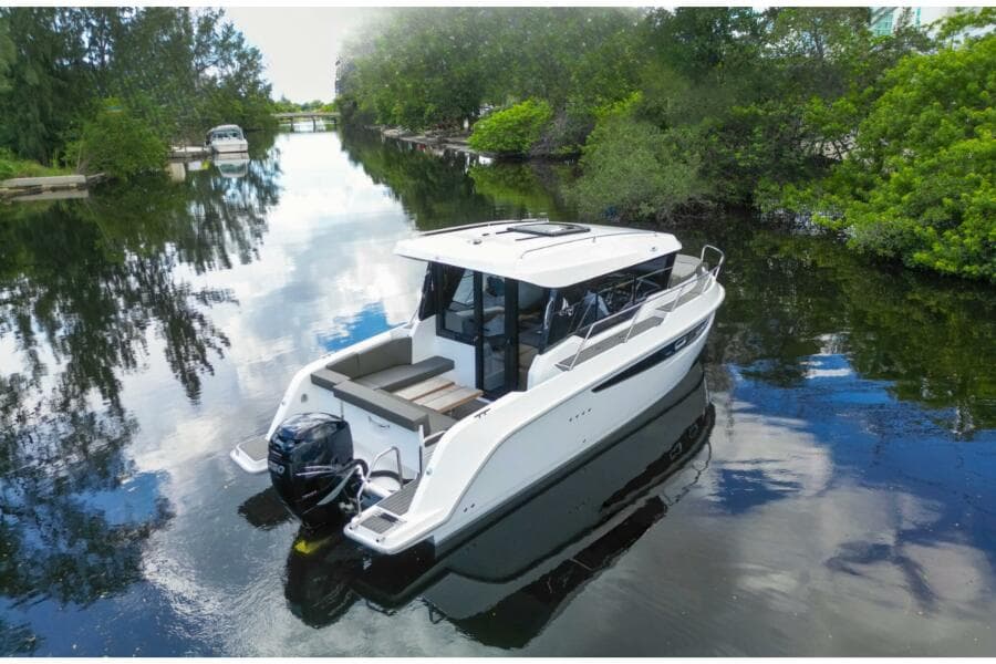 2023 Vento V30 HT Weekender