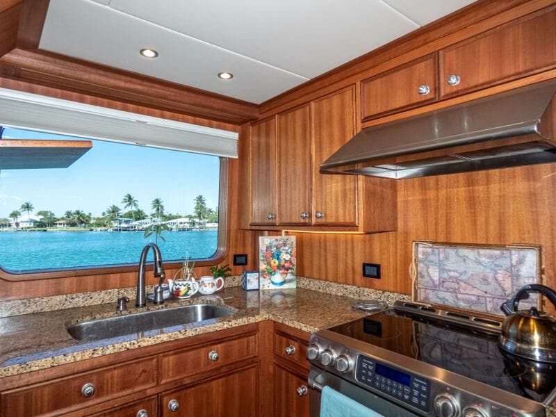 2017 Northern Marine Expedition Motor Yacht - Photo 99