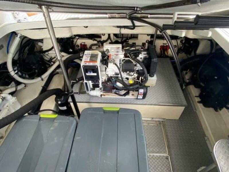 2017 Formula 350 Crossover Bowrider - Photo 13