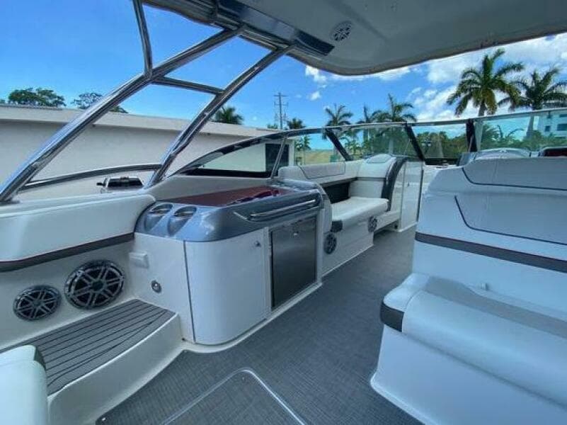 2017 Formula 350 Crossover Bowrider - Photo 5