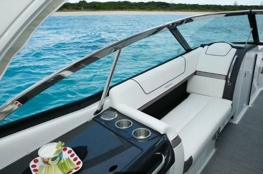 2017 Formula 350 Crossover Bowrider - Photo 20