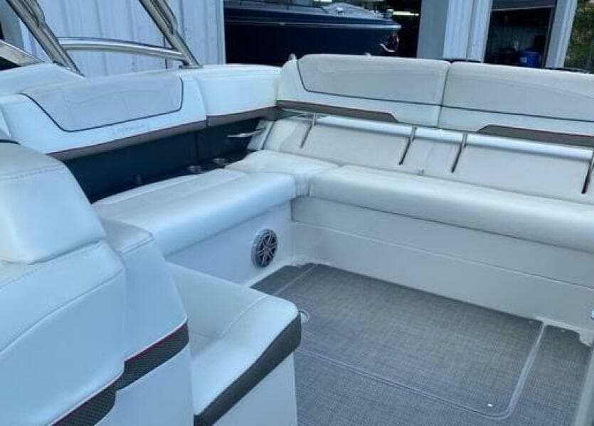 2017 Formula 350 Crossover Bowrider - Photo 11