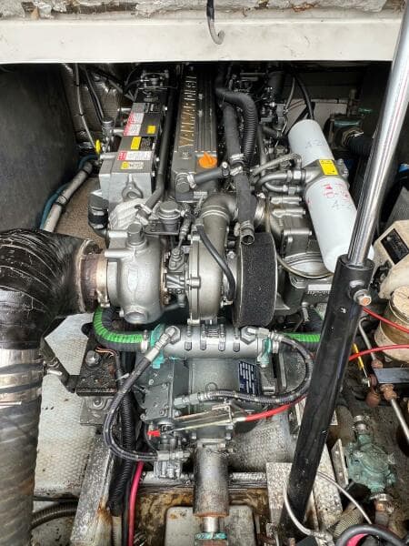 2000 Mainship Pilot 34