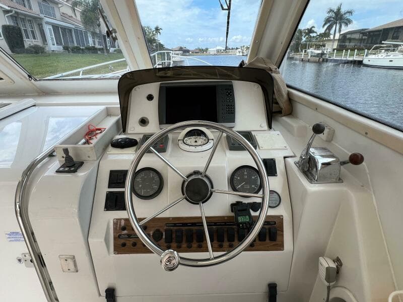 2000 Mainship Pilot 34