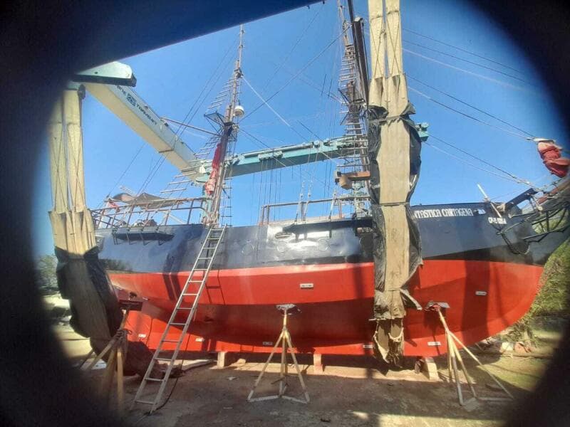 2000 Schooner Brigantine