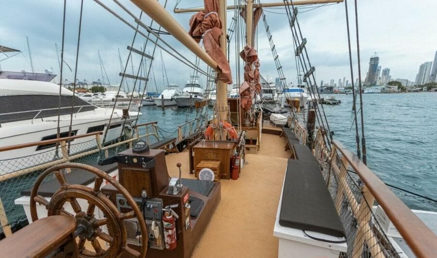 2000 Schooner Brigantine