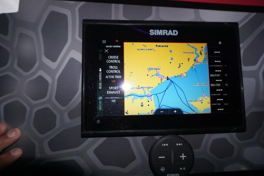 1998 32 Active Thunder 32 CC Ms. Rita Helm  (4)