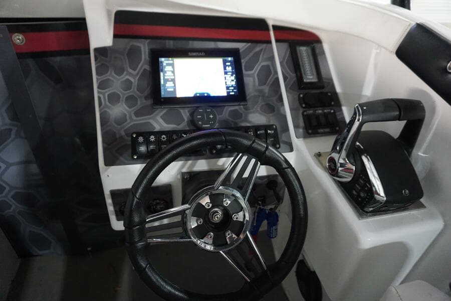 1998 32 Active Thunder 32 CC Ms. Rita Helm  (3)