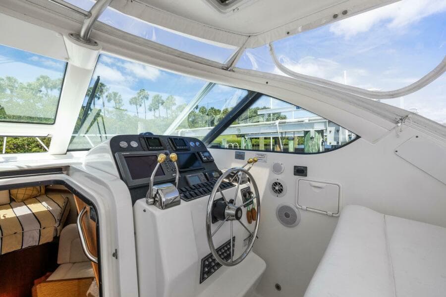 2006 Tiara Yachts 3200 Open