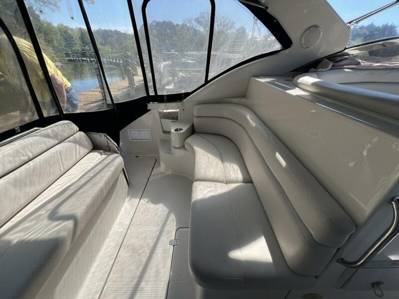 2000 Regal 4160 Commodore