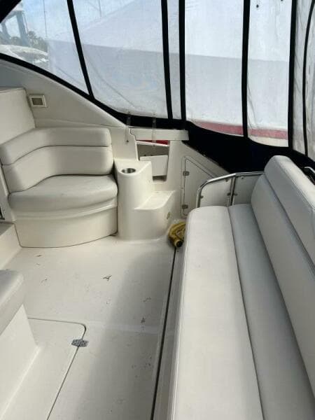 2000 Regal 4160 Commodore