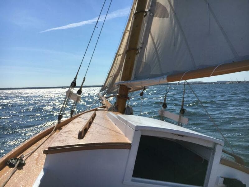Echo under sail
