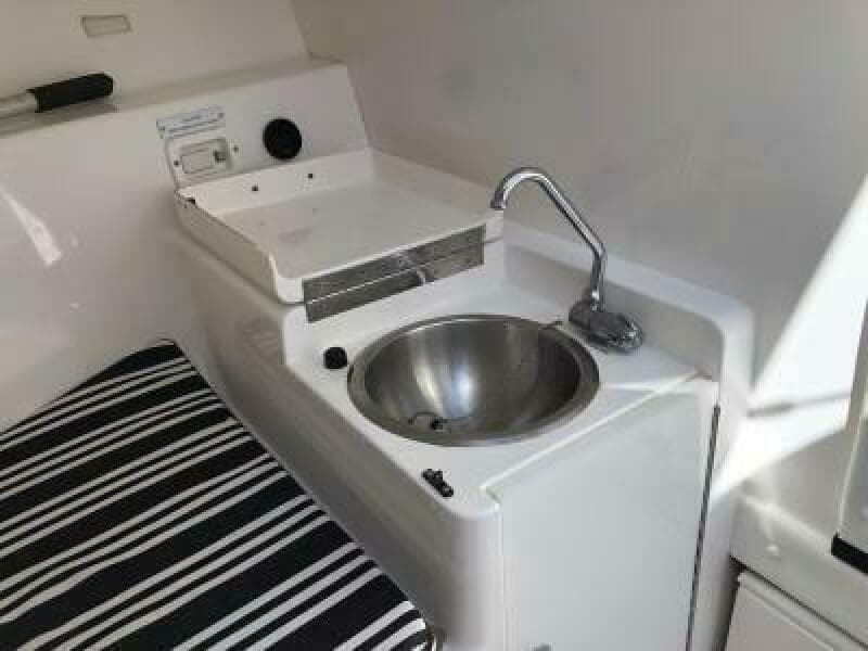 2011 Intrepid 323 Cuddy