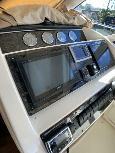 2010 Sea Ray 45 Sundancer