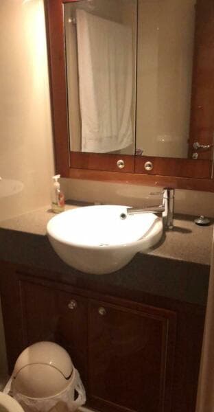 2009 Riviera 47 Enclosed Flybridge Series II