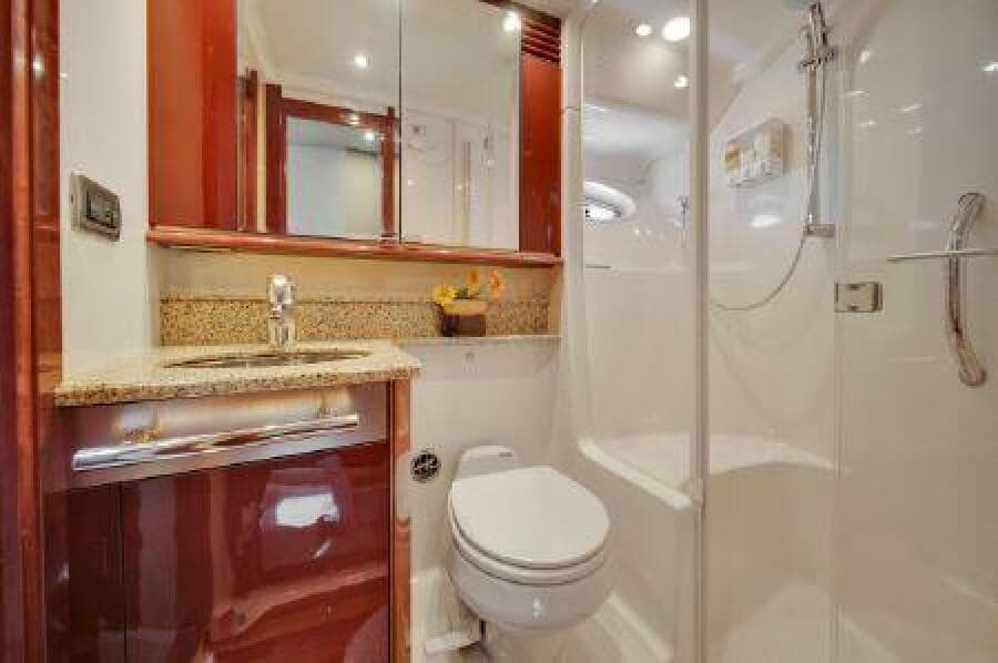 2007 Sea Ray 520 Sedan Bridge