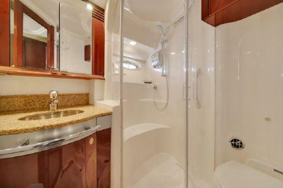 2007 Sea Ray 520 Sedan Bridge