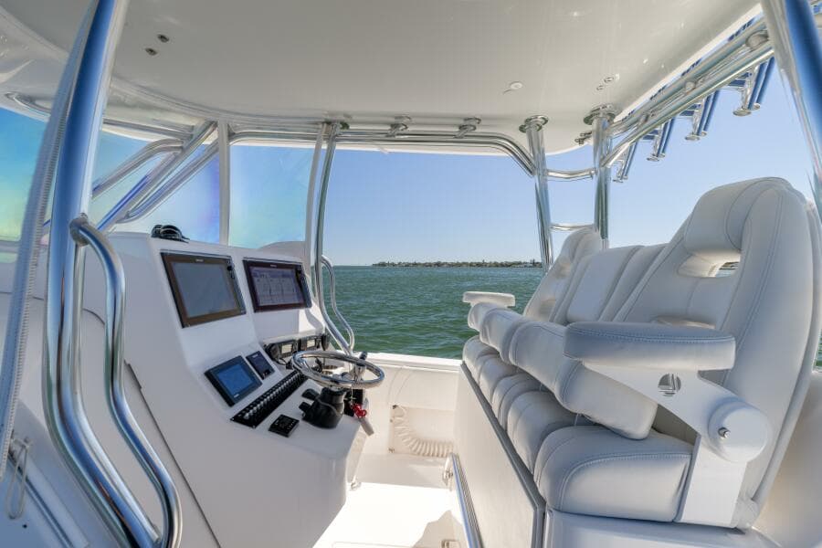 2021 Contender 39 FA