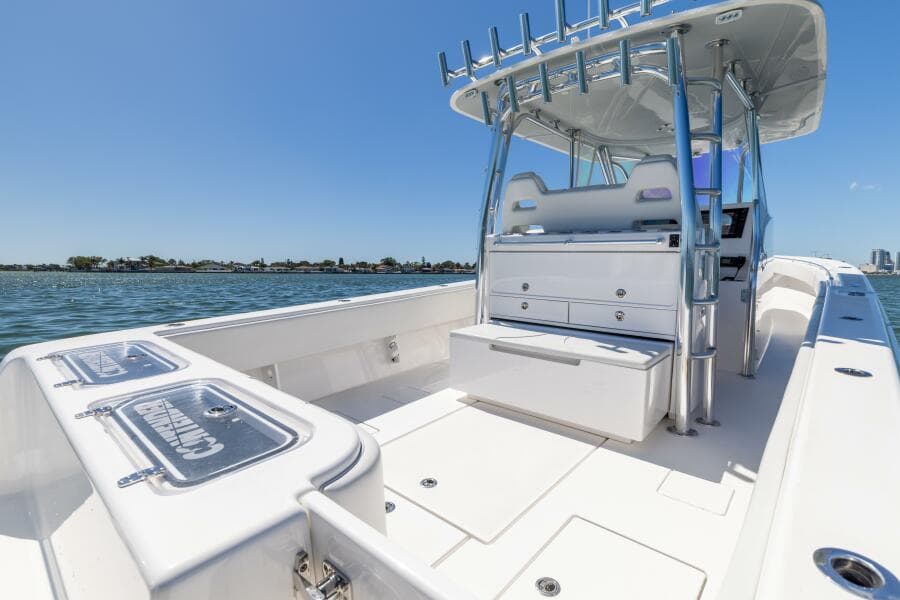 2021 Contender 39 FA