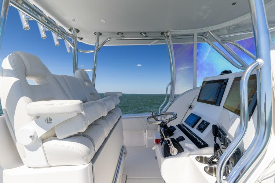 2021 Contender 39 FA