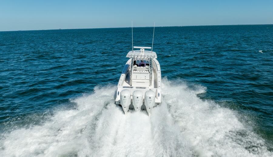 2021 Contender 39 FA