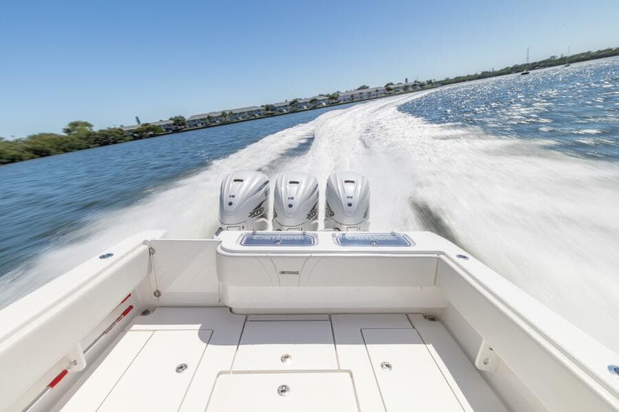 2021 Contender 39 FA