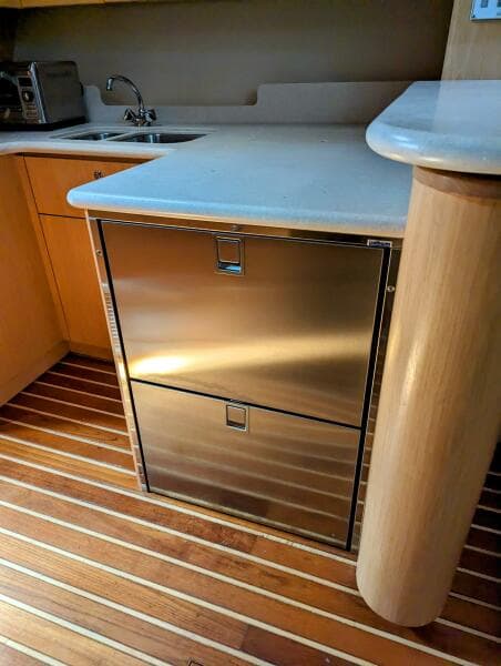 2003 Tiara Yachts 4000 Express