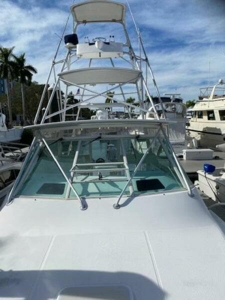 2000 Cabo 35 Express