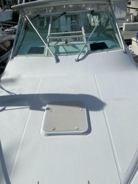 2000 Cabo 35 Express