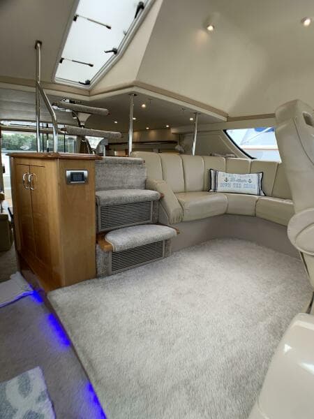 2006 Carver 56 Voyager