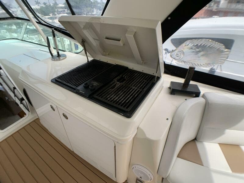 2006 Carver 56 Voyager