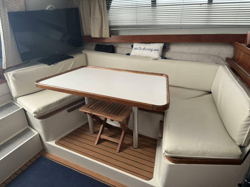 1990 Carver Mariner 3297