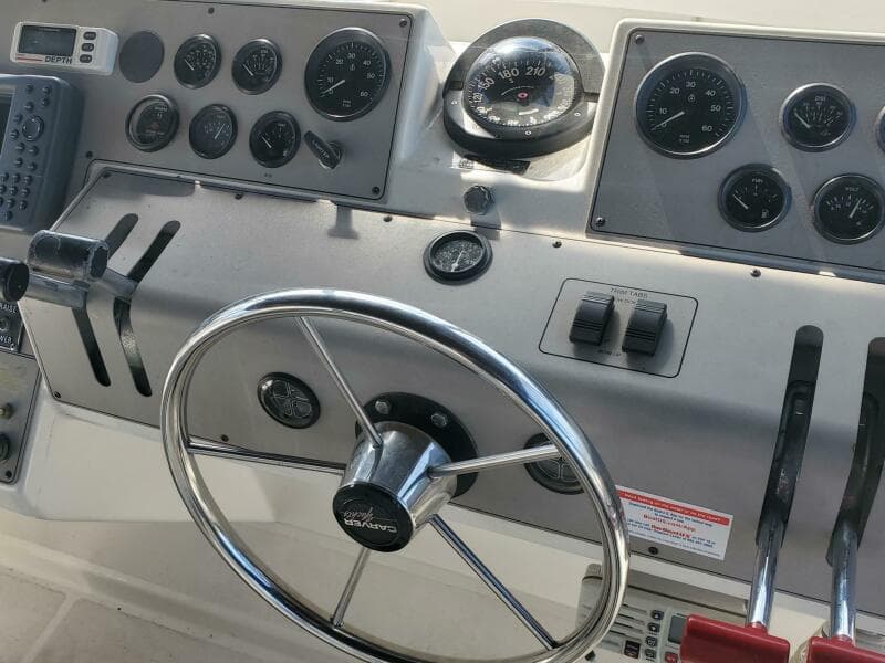1996 Carver 355 - Photo 20