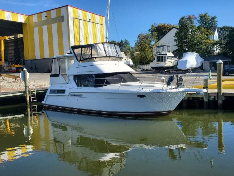 1996 Carver 355 - Photo 1
