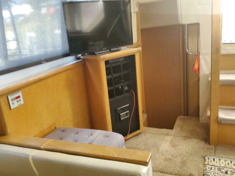 1996 Carver 355 - Photo 35