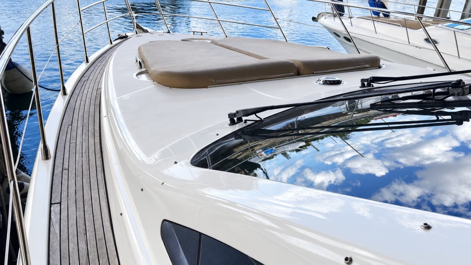 2004 Azimut 62 - Photo 38