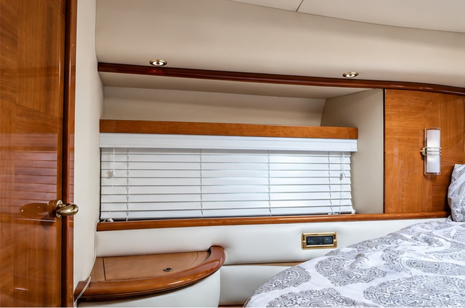 2004 Azimut 62 - Photo 14