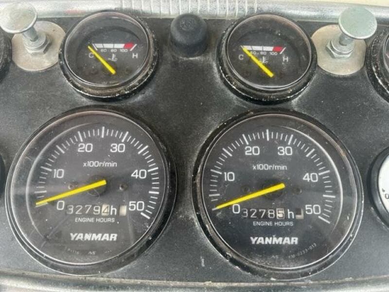 LITTLE EVA_Yanmar Tacometer
