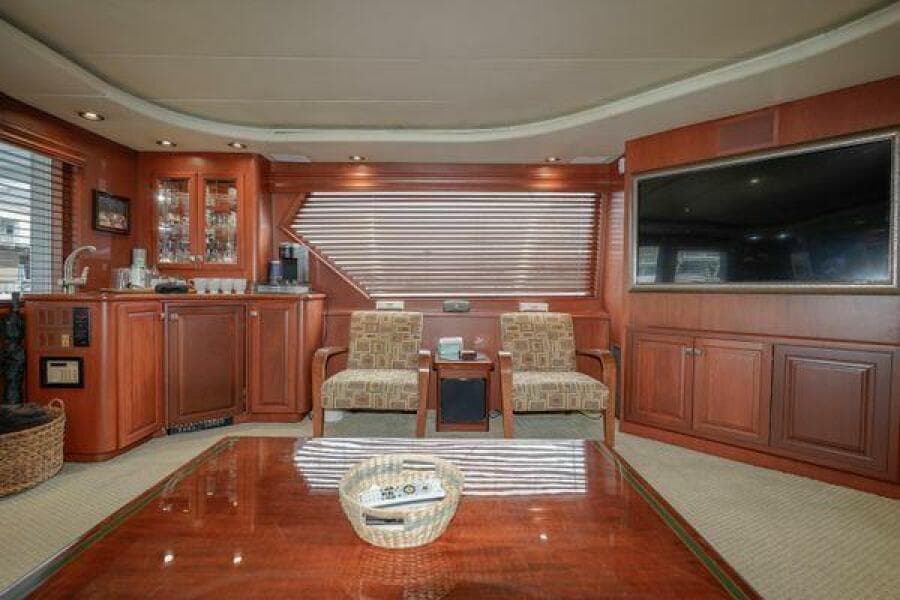 1997 Hatteras 90 - Photo 9