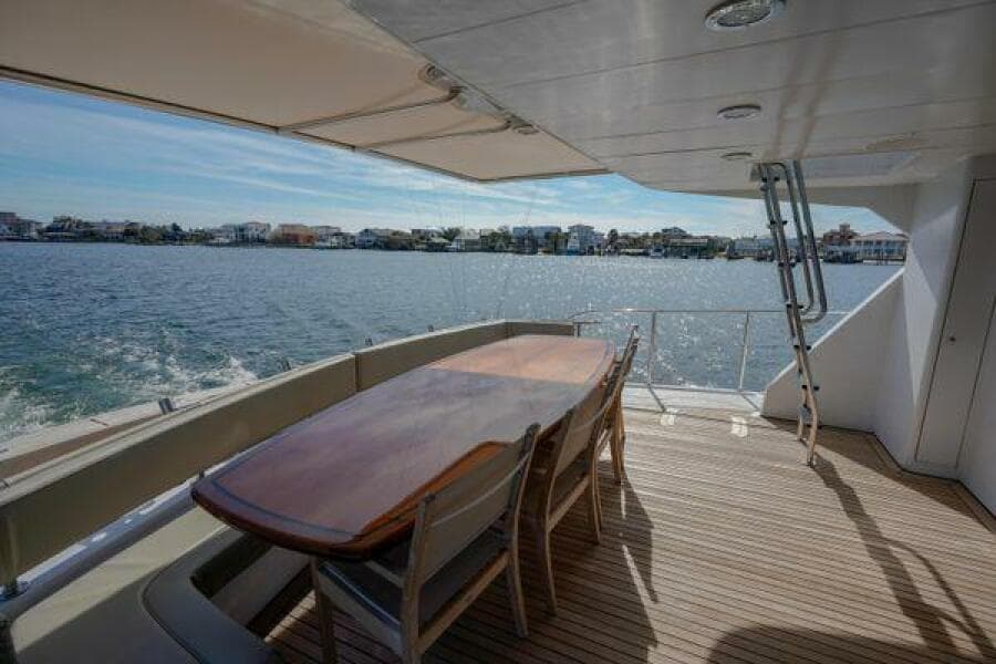 1997 Hatteras 90 - Photo 56