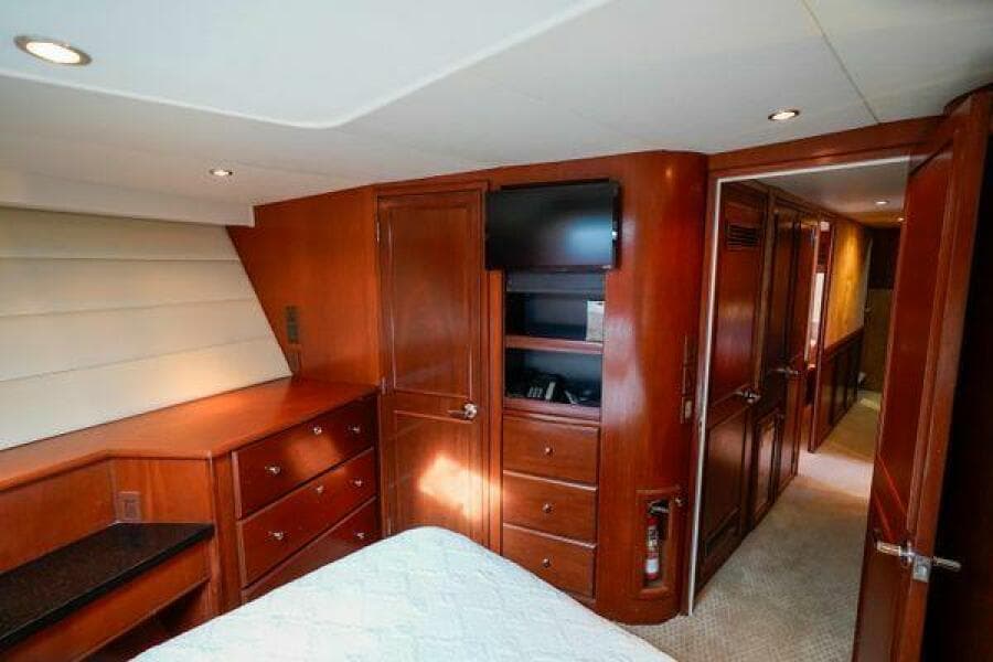 1997 Hatteras 90 - Photo 40